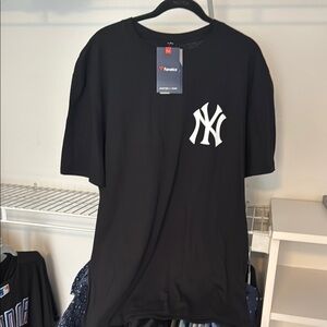 Fanatics Black Short Sleeve Yankees Tee